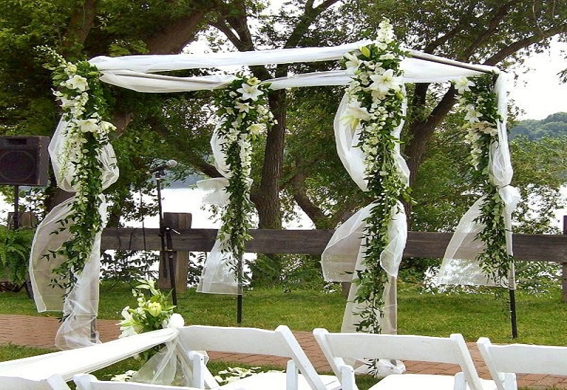 ساخت طاق گل برای مراسم عروسی